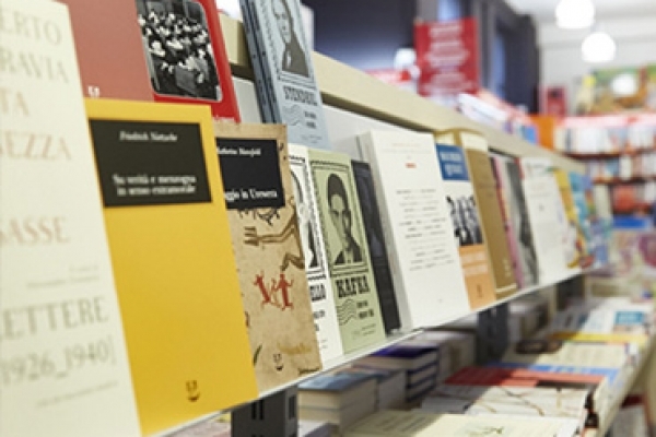 libreria15097D5B7-31A3-B871-2112-7482F983706C.jpg